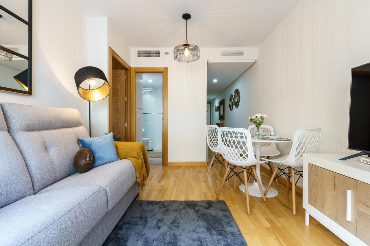 Malagasuite Cozy Center Apartment & Parking Екстер'єр фото